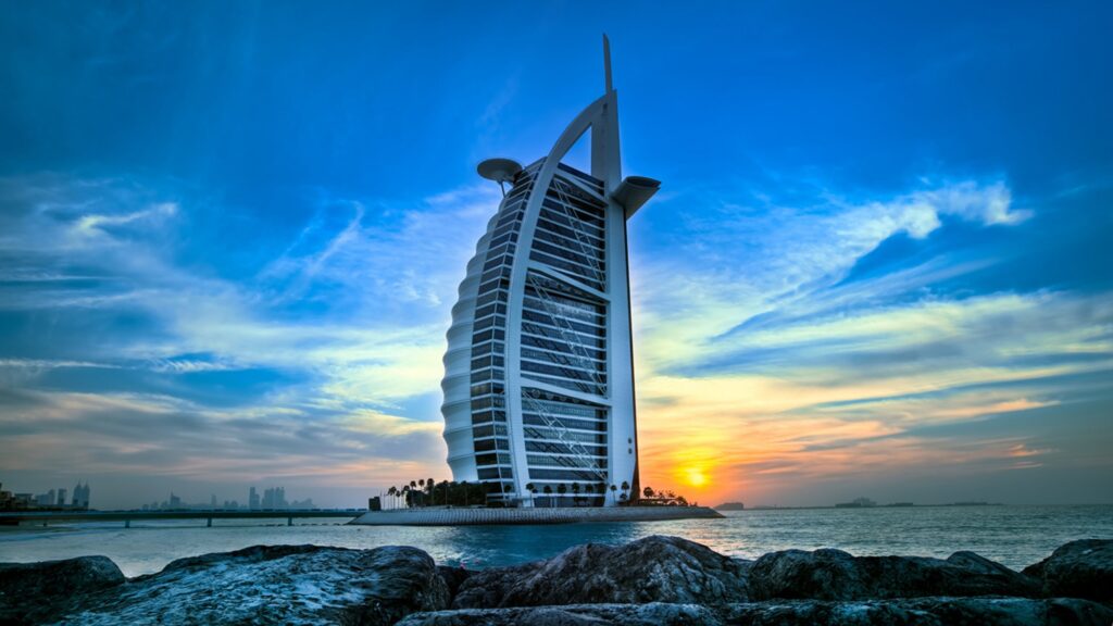Cánh buồm Burj Al Arab là biểu tượng xa hoa của Dubai
