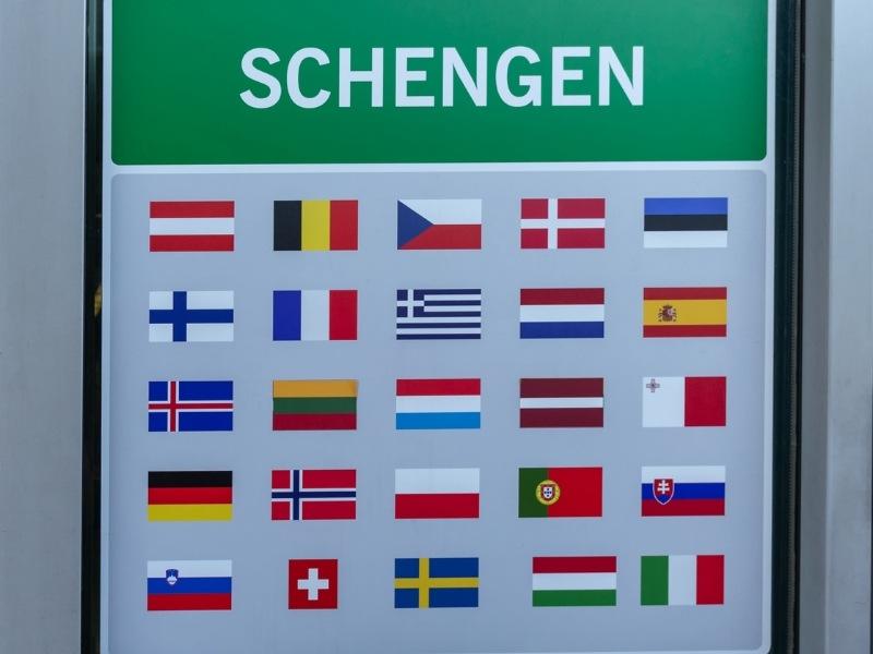 Thị thực Slovenia cũng nằm trong hệ thống visa Schengen